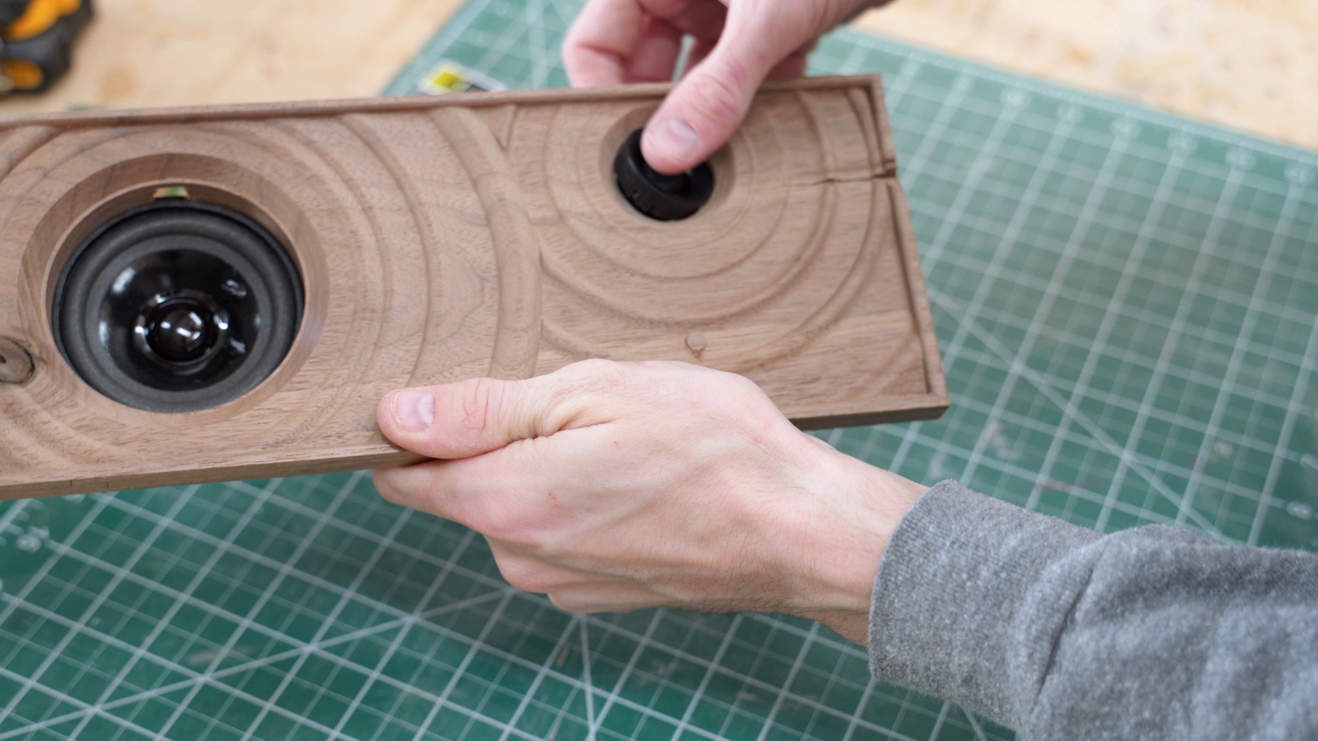 Attach tweeter to the Bluetooth speaker front