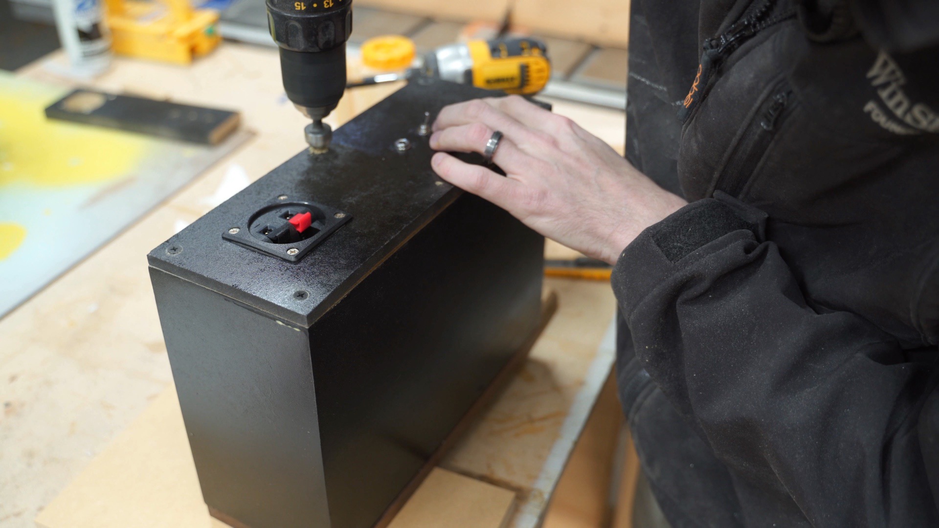 Countersink holes on the speaker back